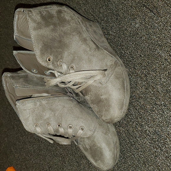 Rampage Wedge Heels Size 7M Suede Brown - Picture 2 of 4